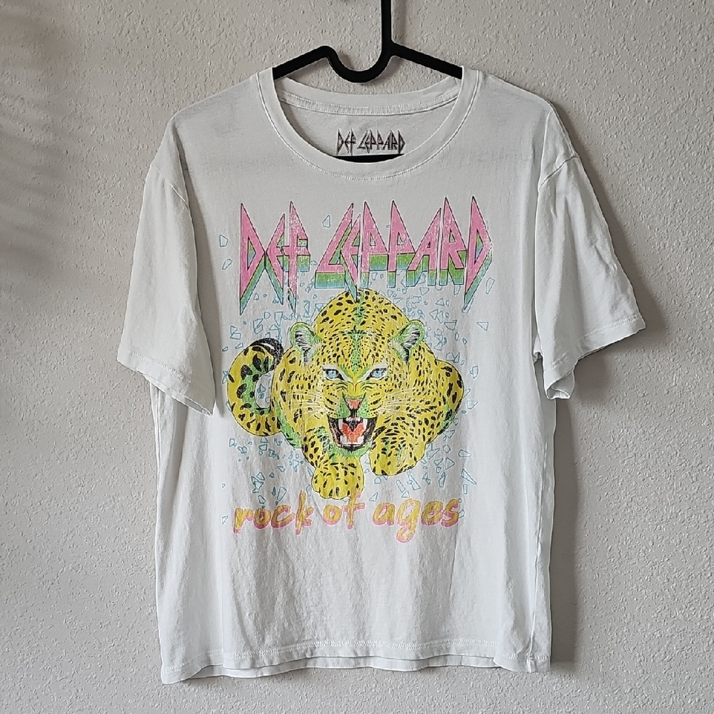 Def Leppard Rock of Ages Graphic T-Shirt
